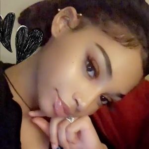 Meet your Posher, Erica